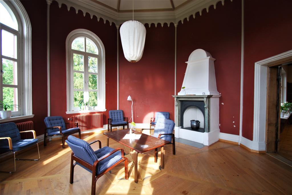 Hotel Hellidens Slott Tidaholm Exterior foto